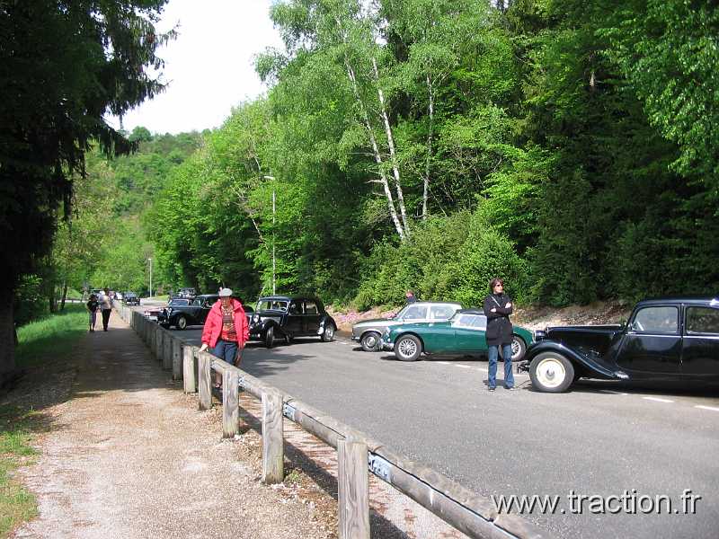 2011_CVAAM_35ans_12_Bateau-Mouche (6).JPG - 35 Ans du CVAAM, sortie dans le Doubs et le Jura, du 26 Avril au 1er Mai 2011, le Lac de Vouglans, déjeuner-croisière